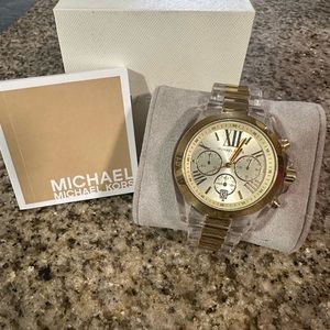 Woman Michael Kors watch